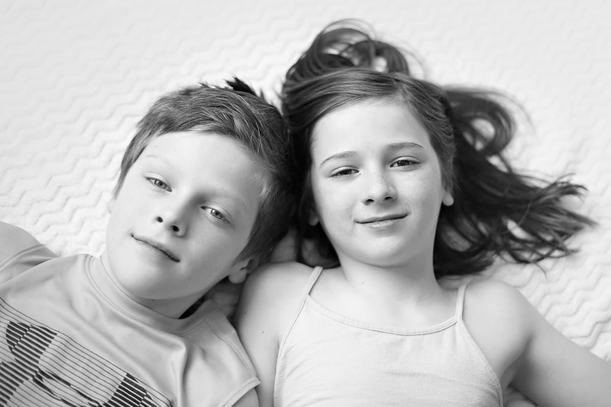 Debbie Hanson: Siblings
